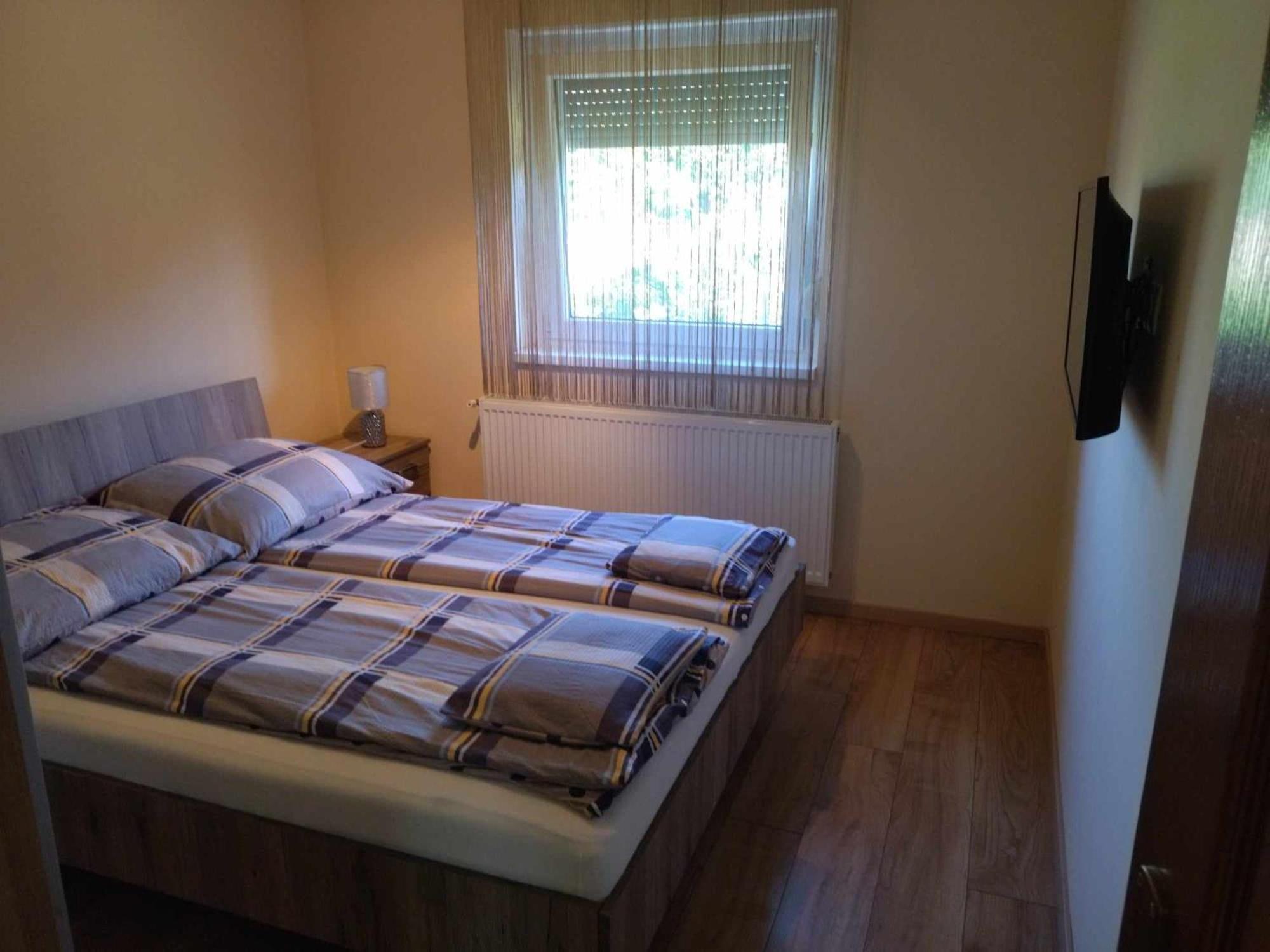 Csaba Apartman Hajduszoboszlo Exterior photo